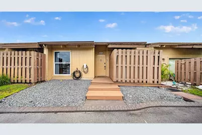 8046 SW 21st Ct, Davie, FL 33324 - Photo 1