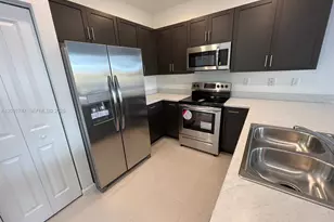 28709 SW 132nd Pl, Homestead, FL 33033 - Photo 5