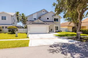 9650 SW 9th Ct, Pembroke Pines, FL 33025 - Photo 11