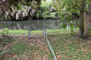 2698 NW 60th Way, Sunrise, FL 33313 - Photo 37
