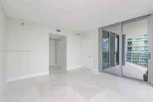 488 NE 18th St, Miami, FL 33132 - Photo 11