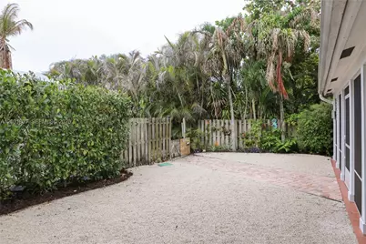 4225 SE Westfield St, Stuart, FL 34997 - Photo 39
