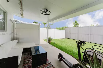 2604 NW 48th St, Tamarac, FL 33309 - Photo 5