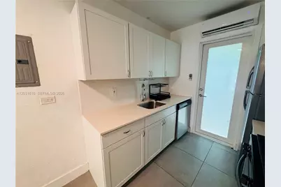 75 Washington Ave #10, Miami Beach, FL 33139 - Photo 7