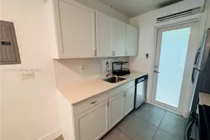 75 Washington Ave, Miami Beach, FL 33139 - Photo 7
