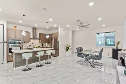 6680 NW 102nd Path, Doral, FL 33178 - Photo 3