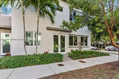 6680 NW 102nd Path, Doral, FL 33178 - Photo 29