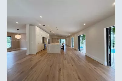 8845 SW 176th Ter, Palmetto Bay, FL 33157 - Photo 11