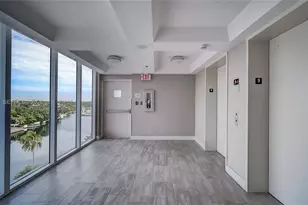 2401 Collins Ave, Miami Beach, FL 33140 - Photo 19