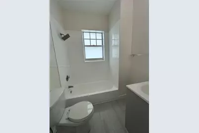 1017 Jefferson Ave #306, Miami Beach, FL 33139 - Photo 7