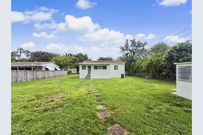 436 Lark Ave #n/a, Miami Springs, FL 33166 - Photo 11