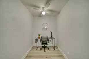 7622 SW 21st St, Miami, FL 33155 - Photo 9