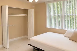 9420 Tangerine Pl, Davie, FL 33324 - Photo 13