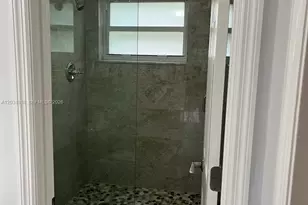 9420 Tangerine Pl, Davie, FL 33324 - Photo 13