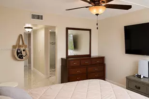 9420 Tangerine Pl, Davie, FL 33324 - Photo 9