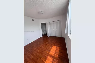 1074 W 38th St #32, Hialeah, FL 33012 - Photo 13