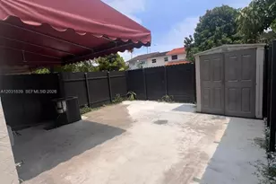 1074 W 38th St, Hialeah, FL 33012 - Photo 3