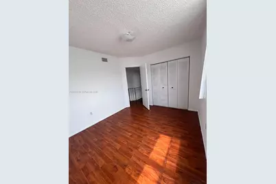 1074 W 38th St #32, Hialeah, FL 33012 - Photo 17