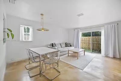 421 SW 3rd St #16, Miami, FL 33130 - Photo 5