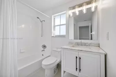 421 SW 3rd St #16, Miami, FL 33130 - Photo 11
