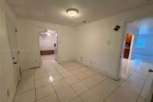 6318 SW 27th St, Miami, FL 33155 - Photo 9