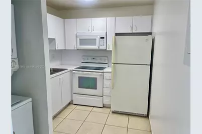 8321 NW 7th St #1-407, Miami, FL 33126 - Photo 5