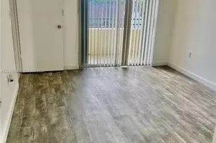 8321 NW 7th St, Miami, FL 33126 - Photo 13