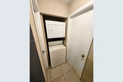 631 Cypress Lake Blvd #E17, Deerfield Beach, FL 33064 - Photo 19