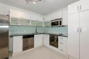 900 Bay Dr, Miami Beach, FL 33141 - Photo 5