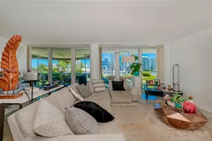 900 Bay Dr, Miami Beach, FL 33141 - Photo 3