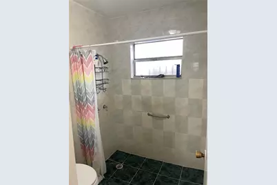 19391 NW 57th Ct, Hialeah, FL 33015 - Photo 17