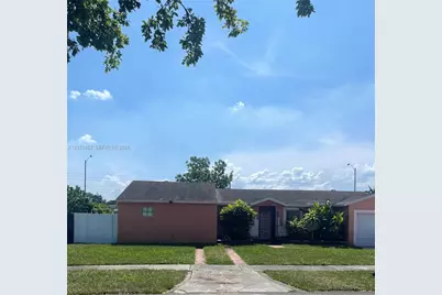 19391 NW 57th Ct, Hialeah, FL 33015 - Photo 1