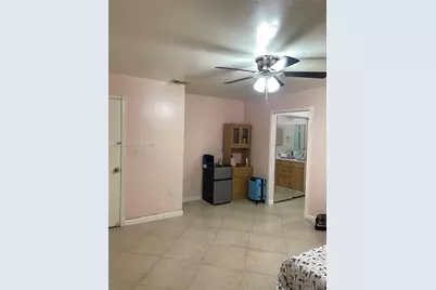19391 NW 57th Ct, Hialeah, FL 33015 - Photo 15