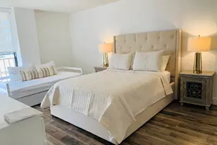 2625 Collins Ave, Miami Beach, FL 33140 - Photo 1