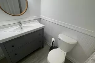 2625 Collins Ave, Miami Beach, FL 33140 - Photo 5