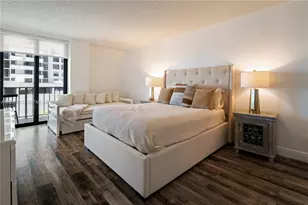 2625 Collins Ave, Miami Beach, FL 33140 - Photo 11