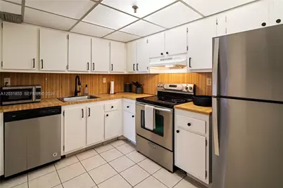 2625 Collins Ave #502, Miami Beach, FL 33140 - Photo 9