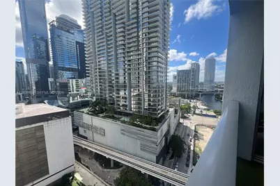 31 SE 6th St #2307, Miami, FL 33131 - Photo 7