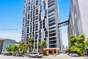 31 SE 6th St, Miami, FL 33131 - Photo 15