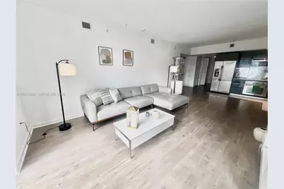 31 SE 6th St #2307, Miami, FL 33131 - Photo 3