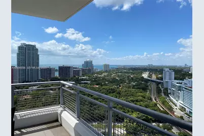 60 SW 13th St #2301, Miami, FL 33130 - Photo 1