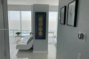 60 SW 13th St, Miami, FL 33130 - Photo 3