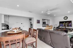 9770 NW 25th St, Sunrise, FL 33322 - Photo 11