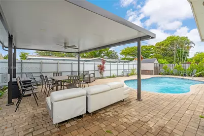 9770 NW 25th St, Sunrise, FL 33322 - Photo 23