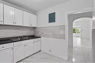 836 NW 29th Ter, Miami, FL 33127 - Photo 9