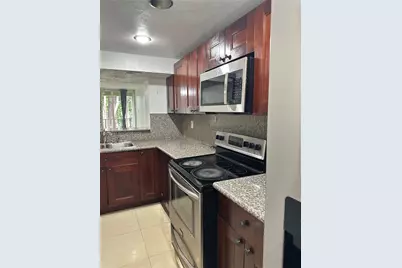 9250 Fontainebleau Blvd #202, Miami, FL 33172 - Photo 11