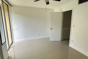 9250 Fontainebleau Blvd, Miami, FL 33172 - Photo 23