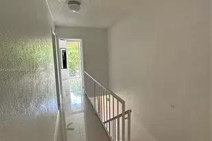 9250 Fontainebleau Blvd, Miami, FL 33172 - Photo 17