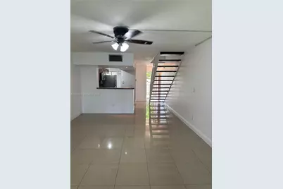 9250 Fontainebleau Blvd #202, Miami, FL 33172 - Photo 5