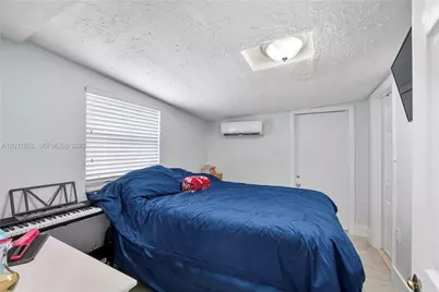 6810 Douglas St, Hollywood, FL 33024 - Photo 19